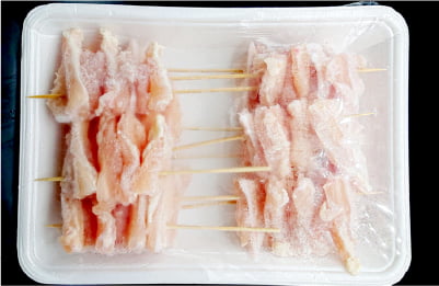 外国産 鶏ヤゲン軟骨串(冷凍) 